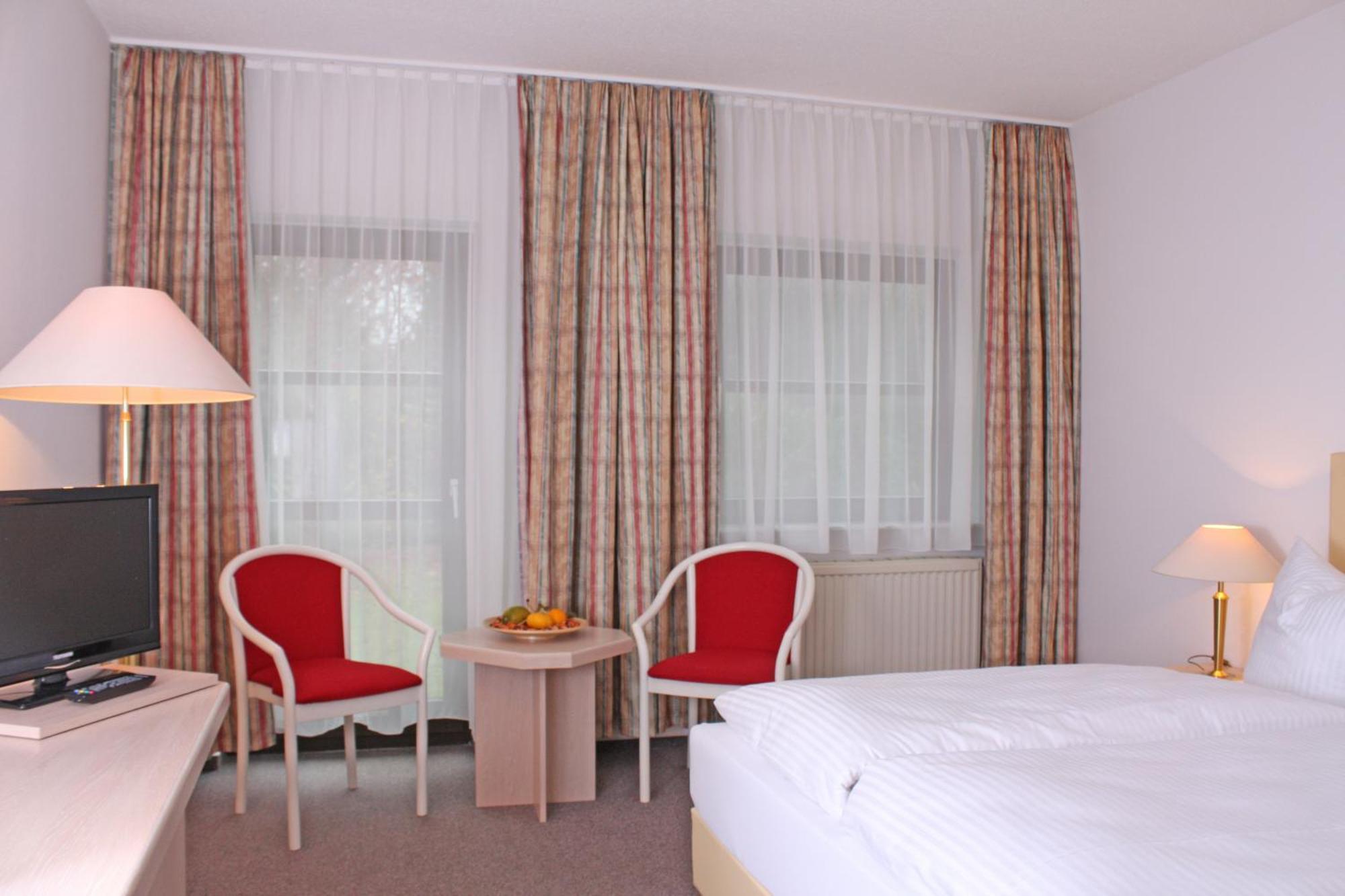 Hotel Lindenhotel 3*