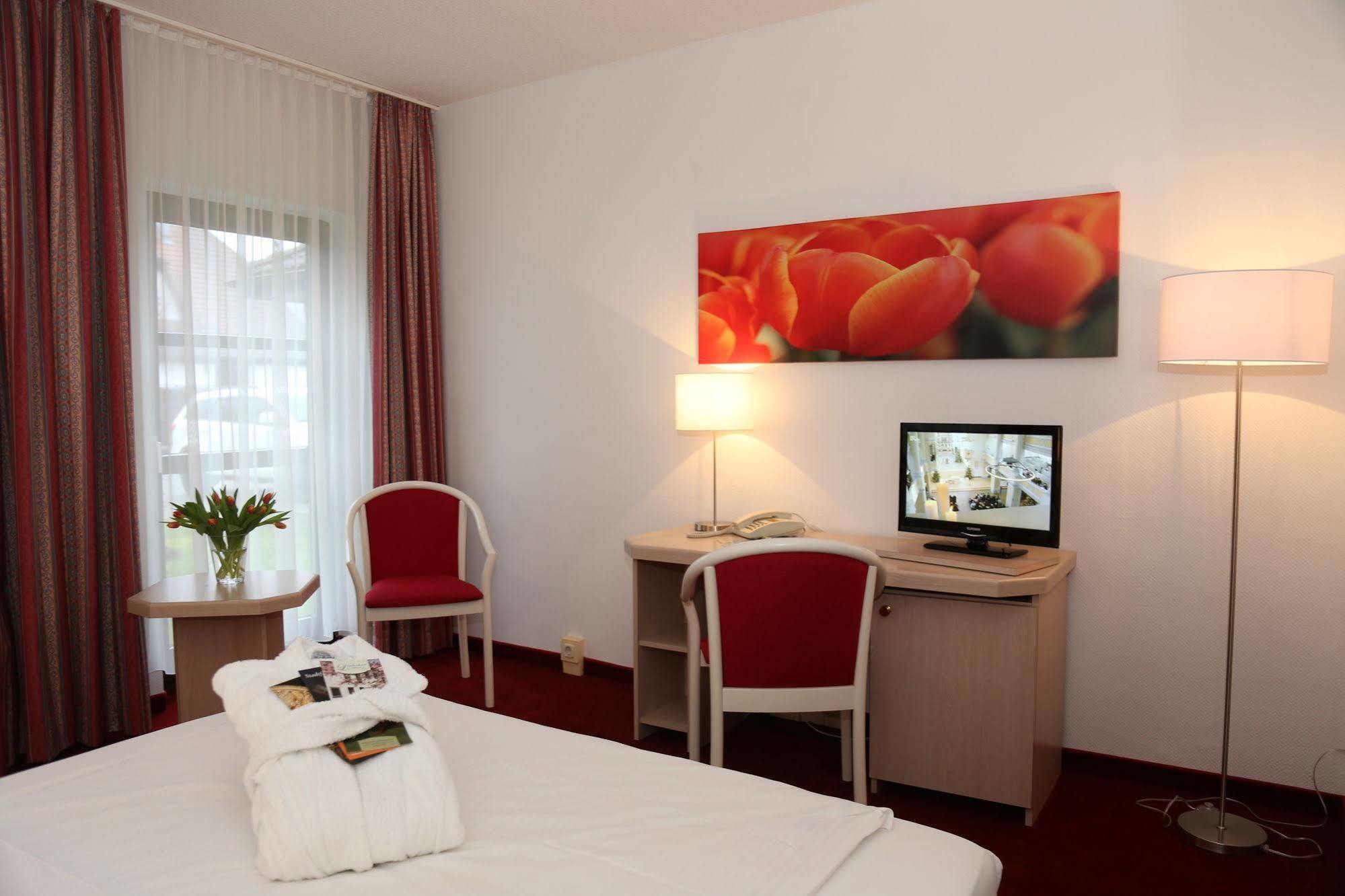 Lindenhotel Hotel